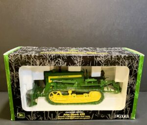 1/16 John Deere 420 Crawler w/Blade