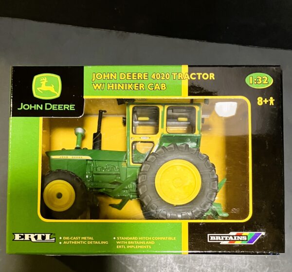 1/32 John Deere 4020 Tractor w/Hiniker Cab