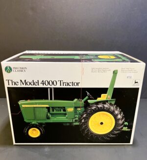 1/16 John Deere 4000 Tractor Precision