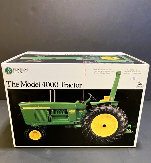 1/16 John Deere 4000 Tractor Precision