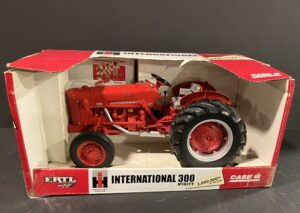 1/16 International Harvester 300 Utility Tractor, 3 Millionth IH Tractor