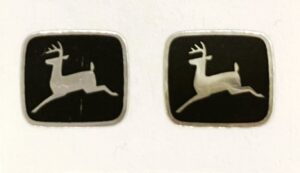 Decal John Deere Logo (black & chrome) 1/2" - DJ992C